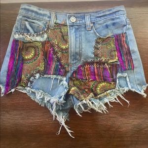 Groovy high waisted shorts